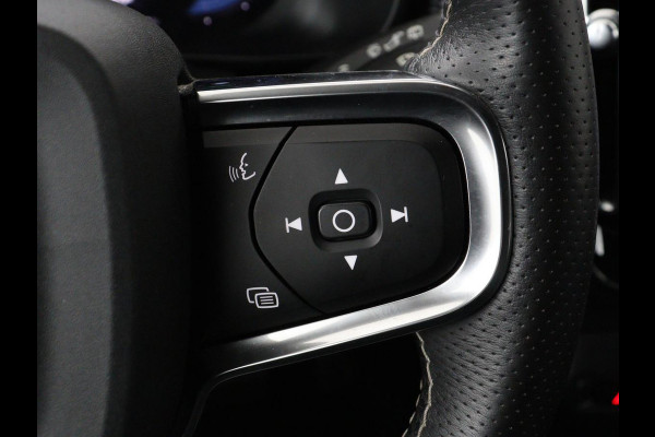 Volvo XC40 Recharge P8 AWD R Design | SOH 93% | Trekhaak | Warmtepomp | Stoel & stuurverwarming | Camera | Leder/Alcantara | Adaptive cruise | Carplay | Navigatie | Achterbankverwarming