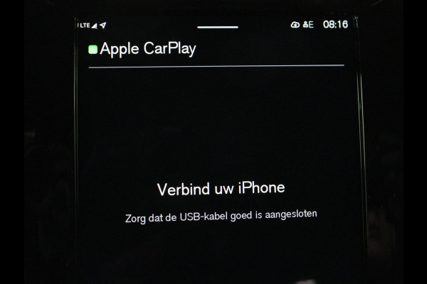 Volvo XC40 Recharge P8 AWD R Design | SOH 93% | Trekhaak | Warmtepomp | Stoel & stuurverwarming | Camera | Leder/Alcantara | Adaptive cruise | Carplay | Navigatie | Achterbankverwarming