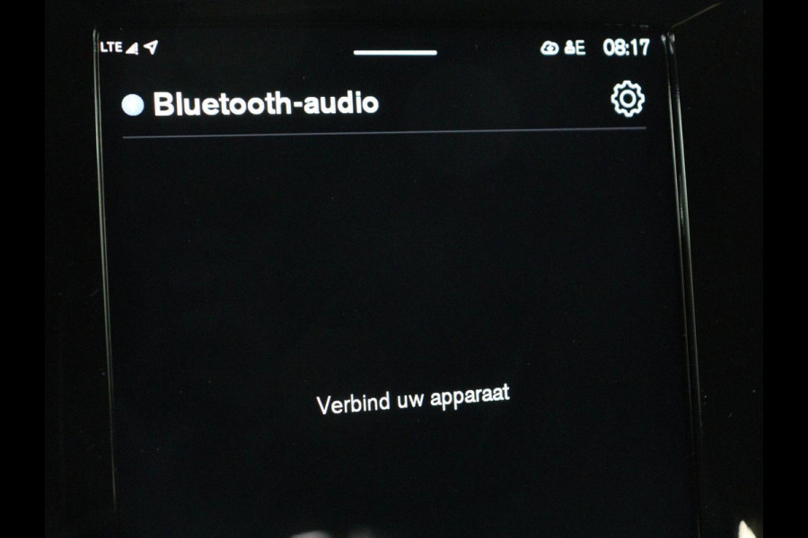 Volvo XC40 Recharge P8 AWD R Design | SOH 93% | Trekhaak | Warmtepomp | Stoel & stuurverwarming | Camera | Leder/Alcantara | Adaptive cruise | Carplay | Navigatie | Achterbankverwarming