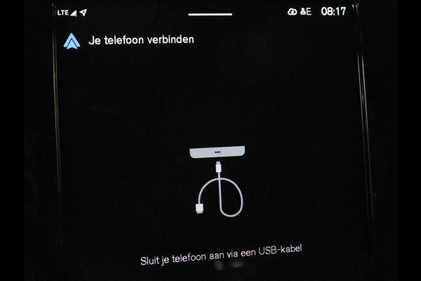 Volvo XC40 Recharge P8 AWD R Design | SOH 93% | Trekhaak | Warmtepomp | Stoel & stuurverwarming | Camera | Leder/Alcantara | Adaptive cruise | Carplay | Navigatie | Achterbankverwarming