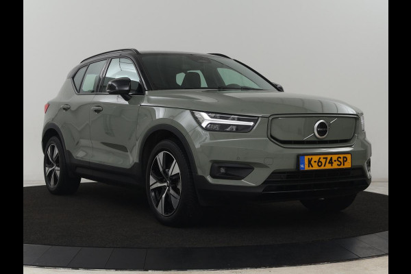 Volvo XC40 Recharge P8 AWD R Design | SOH 93% | Trekhaak | Warmtepomp | Stoel & stuurverwarming | Camera | Leder/Alcantara | Adaptive cruise | Carplay | Navigatie | Achterbankverwarming