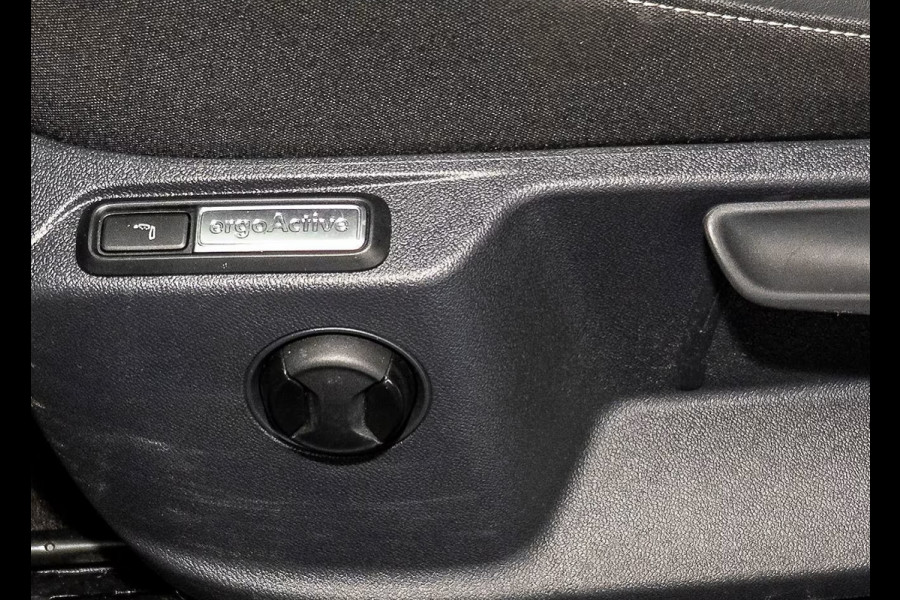 Volkswagen T-Roc 1.5 TSI ** IQ-LED, VIRTUAL, CLIMA, ACC, CAMERA,, DODE HOEK, 18-inch LMV ** 1e EIG - UNFALLFREI ** ** INFORMEER OOK NAAR ONZE AANTREKKELIJKE FINANCIAL-LEASE TARIEVEN **