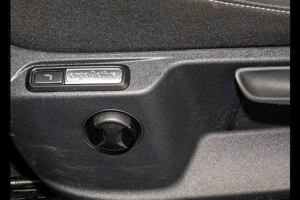 Volkswagen T-Roc 1.5 TSI ** IQ-LED, VIRTUAL, CLIMA, ACC, CAMERA,, DODE HOEK, 18-inch LMV ** 1e EIG - UNFALLFREI ** ** INFORMEER OOK NAAR ONZE AANTREKKELIJKE FINANCIAL-LEASE TARIEVEN **