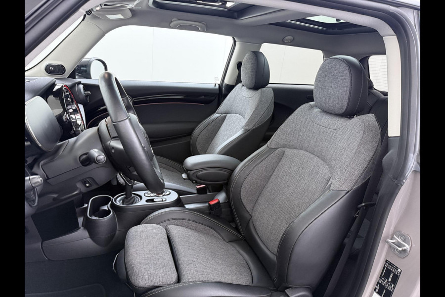 MINI Mini 2.0 Cooper S Yours 178pk Facelift! | Stuur- & stoelverwarming | Camera | Panoramadak | Adaptive Cruise Control | Harman & Kardon | Dealer onderhouden