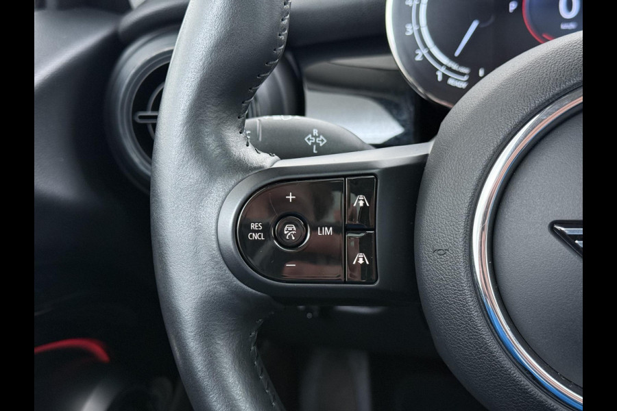 MINI Mini 2.0 Cooper S Yours 178pk Facelift! | Stuur- & stoelverwarming | Camera | Panoramadak | Adaptive Cruise Control | Harman & Kardon | Dealer onderhouden