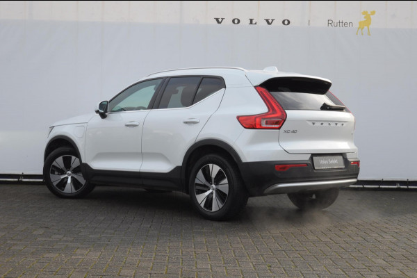 Volvo XC40 T4 211PK Automaat Plug-in hybrid Core Bright / Apple carplay / Parkeersensoren met camera / Stoelverwarming / Elektrische achterklep / Keyless entry / Parkeersensoren met camera