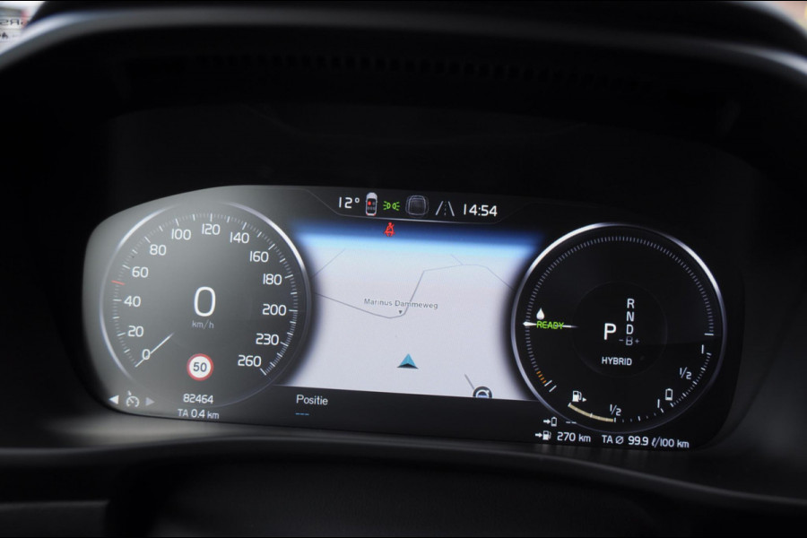 Volvo XC40 T4 211PK Automaat Plug-in hybrid Core Bright / Apple carplay / Parkeersensoren met camera / Stoelverwarming / Elektrische achterklep / Keyless entry / Parkeersensoren met camera