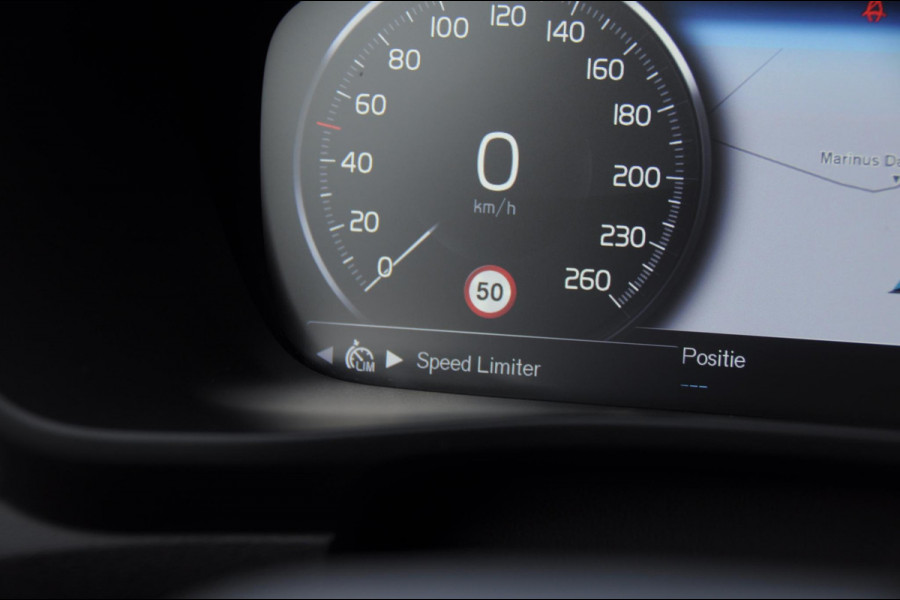 Volvo XC40 T4 211PK Automaat Plug-in hybrid Core Bright / Apple carplay / Parkeersensoren met camera / Stoelverwarming / Elektrische achterklep / Keyless entry / Parkeersensoren met camera