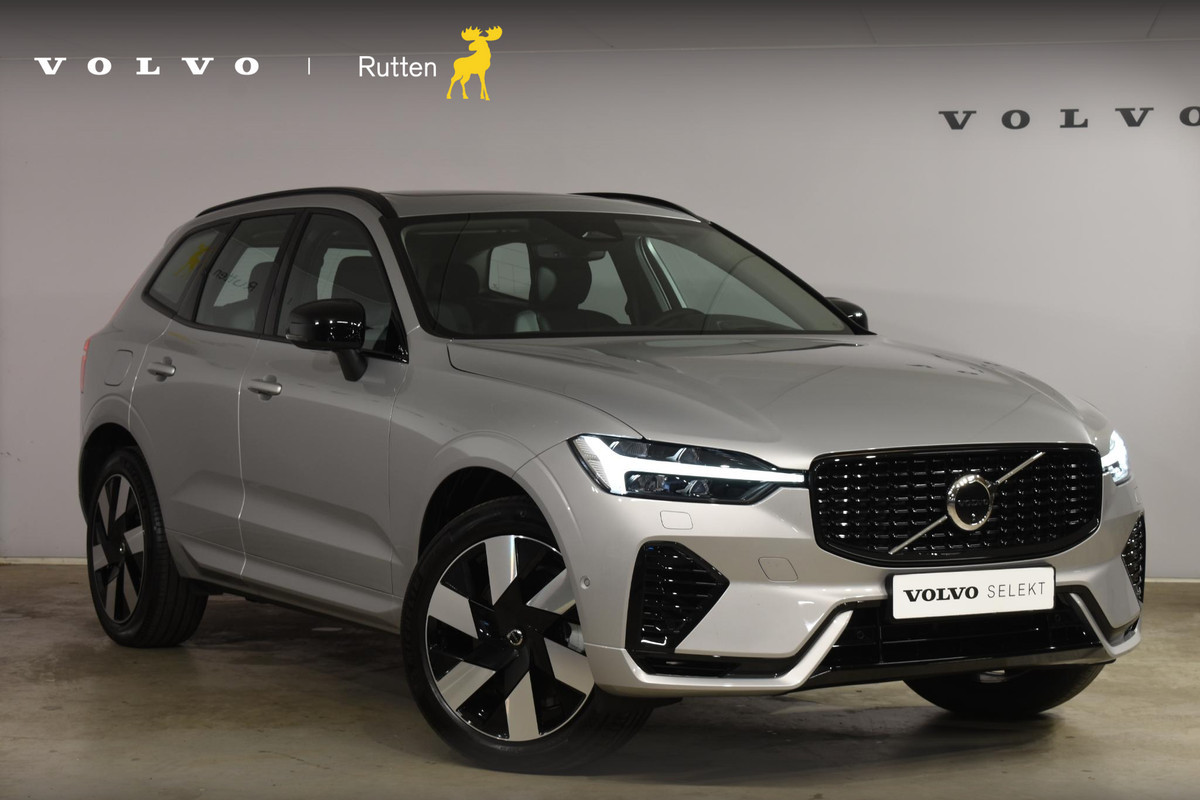 Volvo XC60 T6 350PK Automaat AWD Ultra Dark / Navigatie / 360 Camera / Head Up-Display / Panorama Dak / LM Velgen / Trekhaak