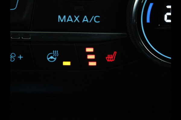 Ford Focus 1.0 EcoBoost Hybrid Active Business | Panoramadak | Stoelverwarming | Trekhaak | Comfortstoelen | Camera | Carplay | Keyless | Full LED | Navigatie