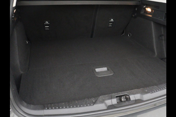 Ford Focus 1.0 EcoBoost Hybrid Active Business | Panoramadak | Stoelverwarming | Trekhaak | Comfortstoelen | Camera | Carplay | Keyless | Full LED | Navigatie