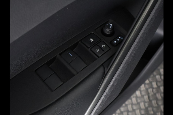 Toyota Corolla Cross Hybrid 140 Dynamic | Stuur-/ & Stoelverwarming | Parkeersensoren | Dodehoek detectie | Elektrische kofferbak