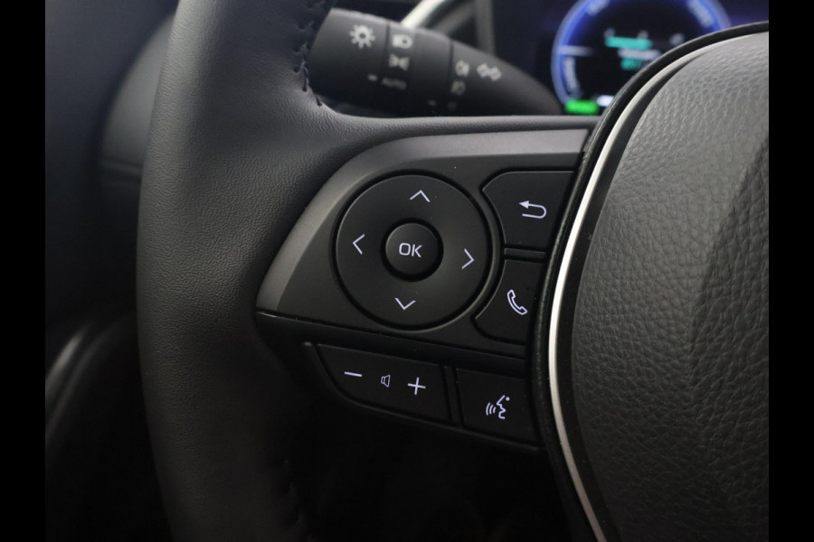 Toyota Corolla Cross Hybrid 140 Dynamic | Stuur-/ & Stoelverwarming | Parkeersensoren | Dodehoek detectie | Elektrische kofferbak