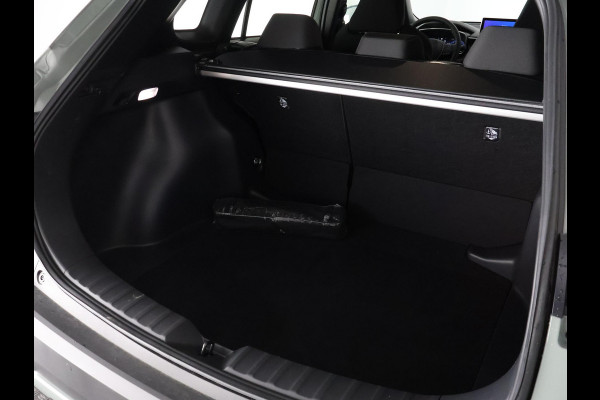 Toyota Corolla Cross Hybrid 140 Dynamic | Stuur-/ & Stoelverwarming | Parkeersensoren | Dodehoek detectie | Elektrische kofferbak