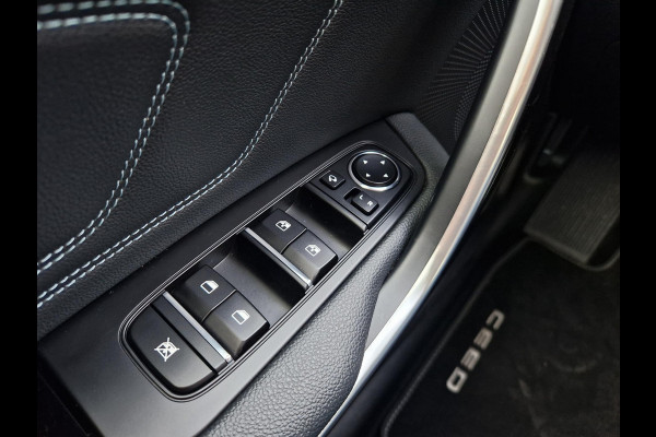 Kia Ceed Sportswagon 1.0 T-GDi MHEV Design Edition Automaat | JBL | Stoel- en Stuurverwarming | Lane Assist | Dode Hoek Assistentie | Navi | Apple Carplay & Android Auto |