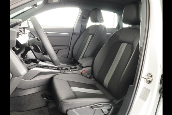 Audi A3 Sportback Pro Line 40 TFSI e 204 pk | Parkeerhulp plus | Stoelverwarming voor | Automatische klimaatregeling | Audi smartphone interface |