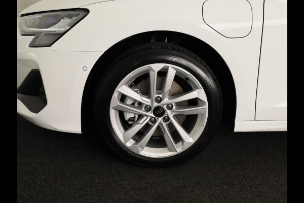 Audi A3 Sportback Pro Line 40 TFSI e 204 pk | Parkeerhulp plus | Stoelverwarming voor | Automatische klimaatregeling | Audi smartphone interface |