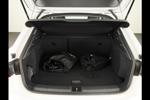 Audi A3 Sportback Pro Line 40 TFSI e 204 pk | Parkeerhulp plus | Stoelverwarming voor | Automatische klimaatregeling | Audi smartphone interface |