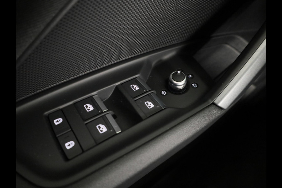 Audi A3 Sportback Pro Line 40 TFSI e 204 pk | Parkeerhulp plus | Stoelverwarming voor | Automatische klimaatregeling | Audi smartphone interface |