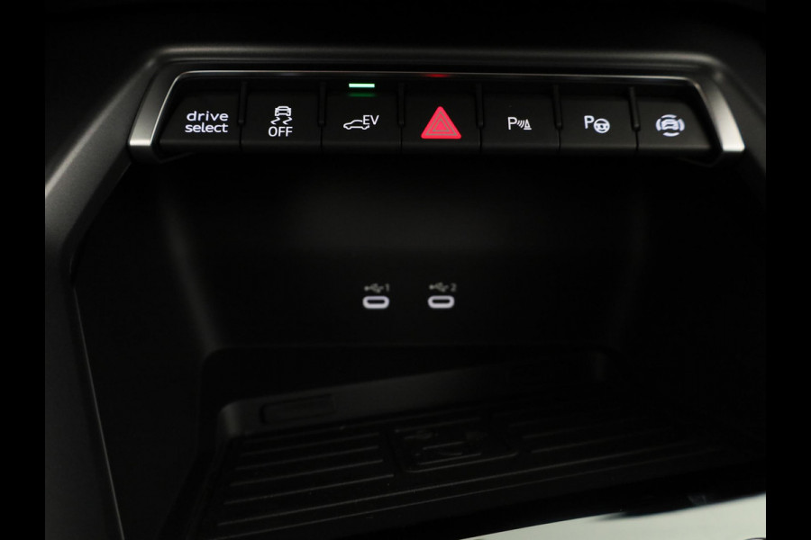 Audi A3 Sportback Pro Line 40 TFSI e 204 pk | Parkeerhulp plus | Stoelverwarming voor | Automatische klimaatregeling | Audi smartphone interface |