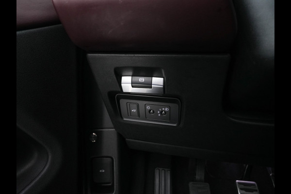 Land Rover Range Rover Evoque 2.0 D150 R-Dynamic *PANO | LEATHER | FULL-LED | NAVI-FULLMAP | CAMERA | KEYLESS | ECC | TOPVIEW | CARPLAY | HEATED-COMFORTSEATS | PDC | CRUISE | PRIVACY-GLASS | 20''ALU*