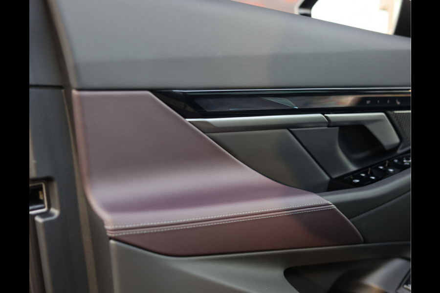 BMW 5 Serie Touring 550e xDrive | Frozen - Pano - Trekhaak