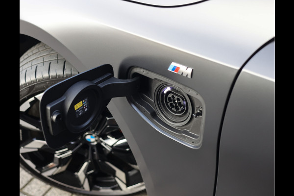 BMW 5 Serie Touring 550e xDrive | Frozen - Pano - Trekhaak