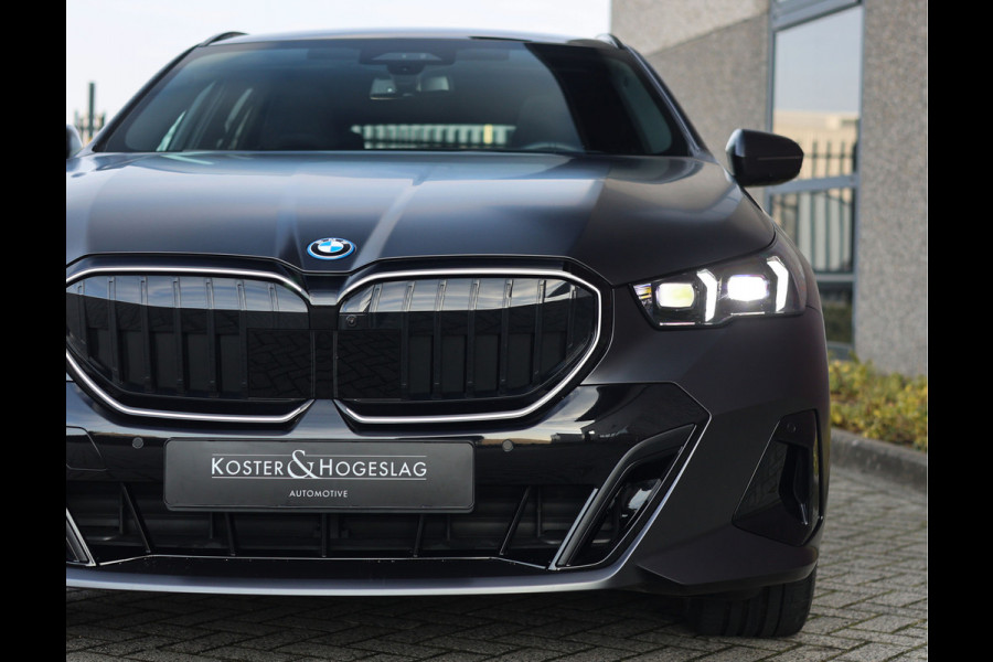 BMW 5 Serie Touring 550e xDrive | Frozen - Pano - Trekhaak