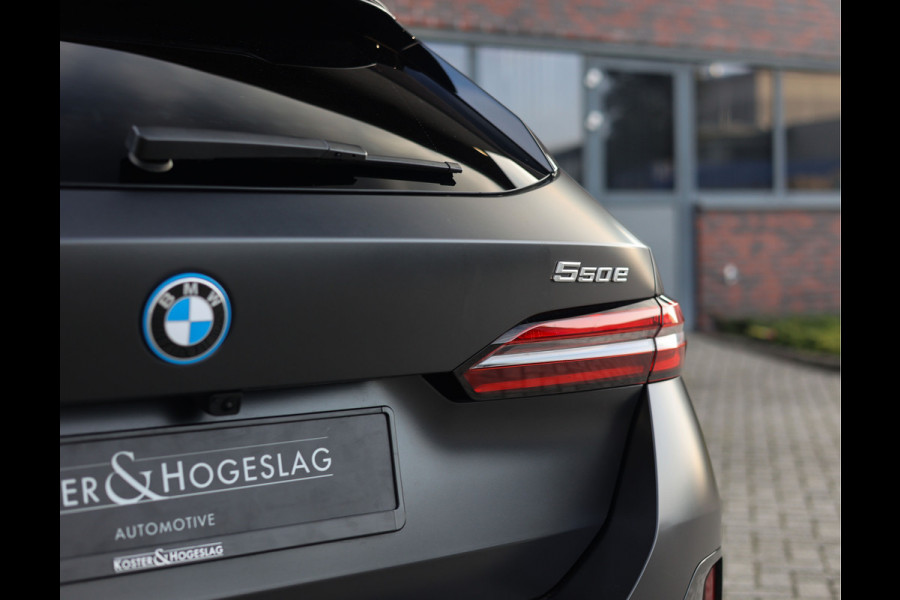 BMW 5 Serie Touring 550e xDrive | Frozen - Pano - Trekhaak