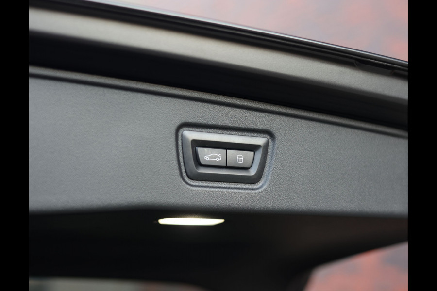 BMW 5 Serie Touring 550e xDrive | Frozen - Pano - Trekhaak