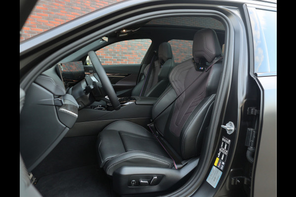 BMW 5 Serie Touring 550e xDrive | Frozen - Pano - Trekhaak