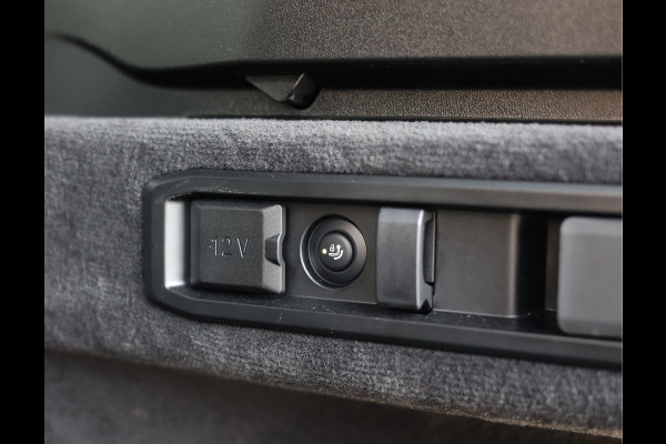 BMW 5 Serie Touring 550e xDrive | Frozen - Pano - Trekhaak