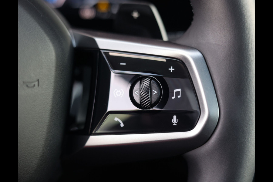 BMW 5 Serie Touring 550e xDrive | Frozen - Pano - Trekhaak