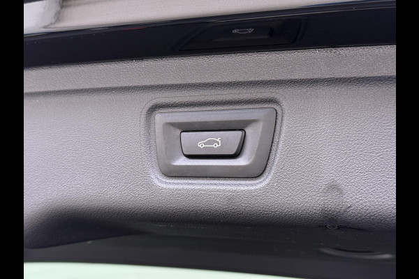 BMW 3 Serie Touring 320e VAN € 42.899,- VOOR € 39.877,- UW LENTEVOORDEEL: €3.022,-! | M-SPORT | FACELIFT| PANO|1.STE EIGENAAR, DEALER OH. | LEER | ELEK. TREKHAAK| FABRIEKSGARANTIE T/M 08 2027| LEER| STOELVERWARMING| 19 INCH! SUPER COMPLEET!