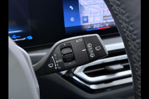 BMW 3 Serie Touring 320e VAN € 42.899,- VOOR € 39.877,- UW LENTEVOORDEEL: €3.022,-! | M-SPORT | FACELIFT| PANO|1.STE EIGENAAR, DEALER OH. | LEER | ELEK. TREKHAAK| FABRIEKSGARANTIE T/M 08 2027| LEER| STOELVERWARMING| 19 INCH! SUPER COMPLEET!