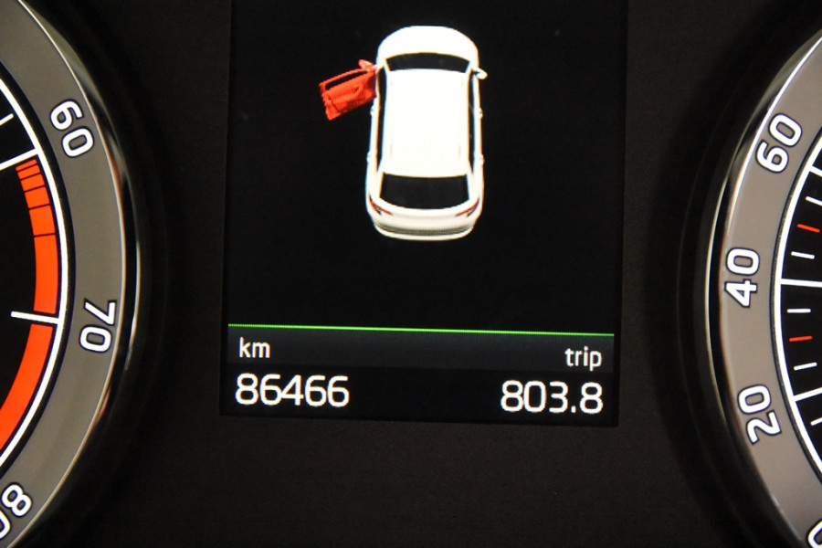 Škoda Karoq 1.5 TSI DSG *1ste Eigenaar*Navi*Stoelverwarming*Camera*