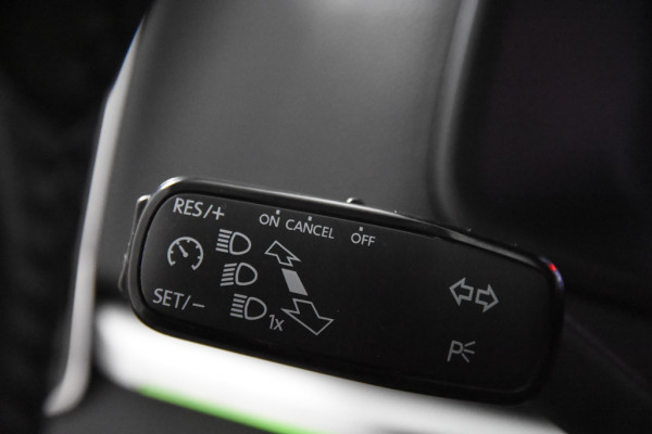 Škoda Karoq 1.5 TSI DSG *1ste Eigenaar*Navi*Stoelverwarming*Camera*