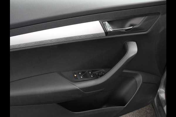 Škoda Karoq 1.5 TSI 150pk DSG ACT Selection | Navigatie | Apple Carplay/Android Auto | Camera | Parkeer sensoren | Adaptive Cruise Control | Lichtmetalen Velgen | Digitale Cockpit