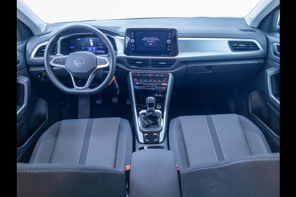 Volkswagen T-Roc 1.0 TSI 116 PK Business Edition | Stoelverwarming | Apple Carplay / Android auto | Automatisch inparkeren, Climate control, all season banden, extra getint glas achter