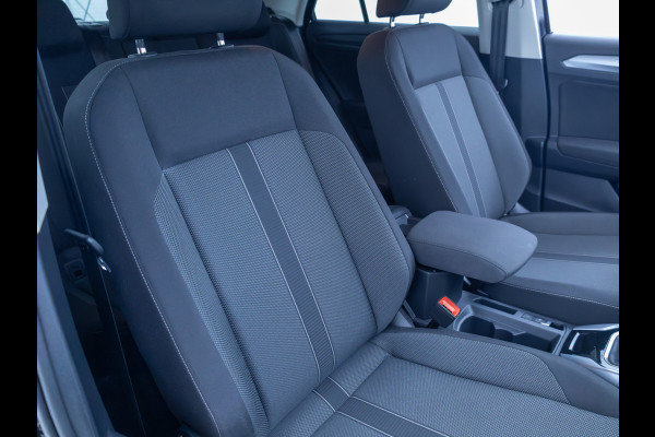 Volkswagen T-Roc 1.0 TSI 116 PK Business Edition | Stoelverwarming | Apple Carplay / Android auto | Automatisch inparkeren, Climate control, all season banden, extra getint glas achter