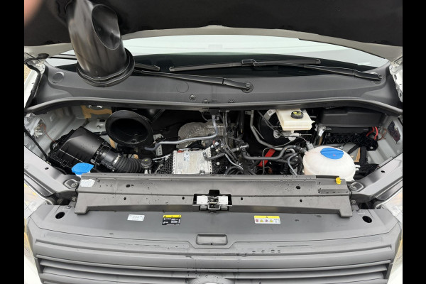 Volkswagen Crafter 35 2.0 TDI 140PK L3H3 EURO 6 Garantie Trekhaak Airco Cruise Pdc Dab Carplay Navi