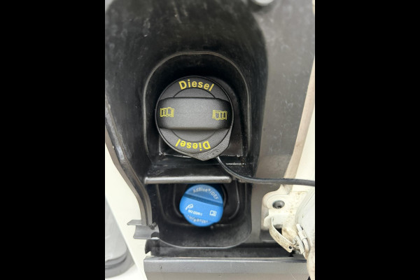 Volkswagen Crafter 35 2.0 TDI 140PK L3H3 EURO 6 Garantie Trekhaak Airco Cruise Pdc Dab Carplay Navi