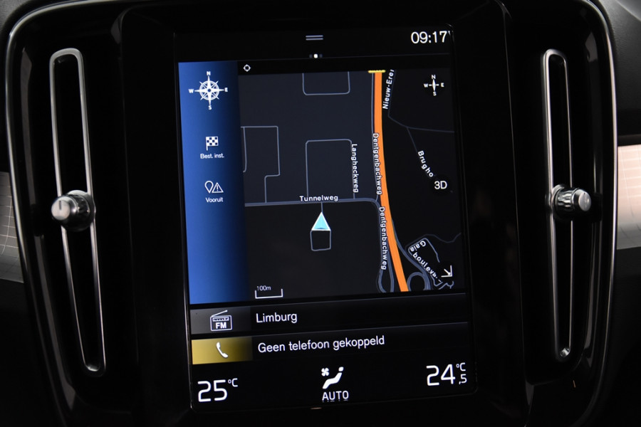 Volvo XC40 1.5 T5 Recharge *1ste Eigenaar*Navigatie*Parkassist*Trekhaak*