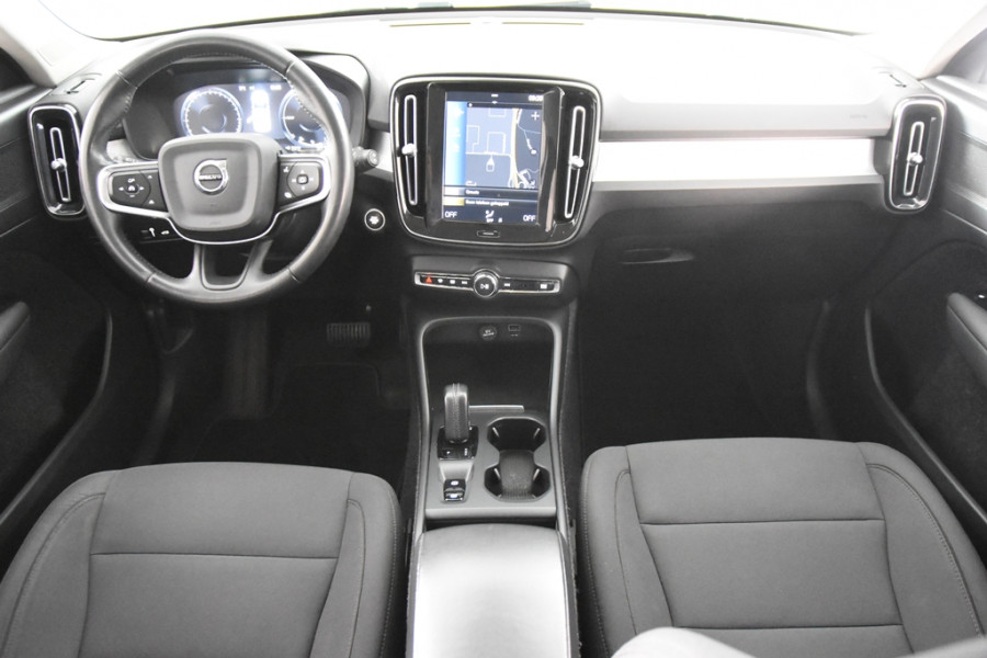 Volvo XC40 1.5 T5 Recharge *1ste Eigenaar*Navigatie*Parkassist*Trekhaak*