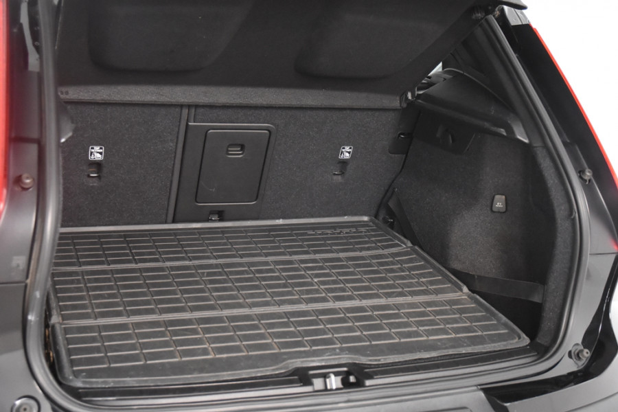 Volvo XC40 1.5 T5 Recharge *1ste Eigenaar*Navigatie*Parkassist*Trekhaak*