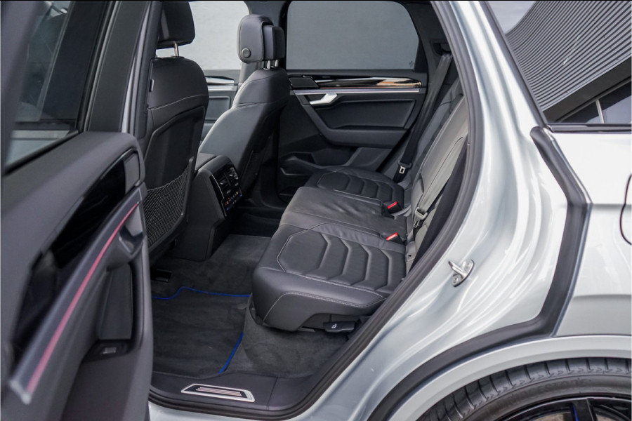 Volkswagen Touareg 3.0 TSi eHybrid 4MOTION R Luchtv ACC Elek Trekhaak Ori NL