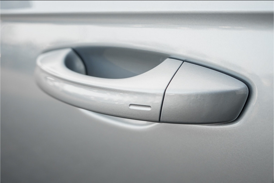 Volkswagen Touareg 3.0 TSi eHybrid 4MOTION R Luchtv ACC Elek Trekhaak Ori NL