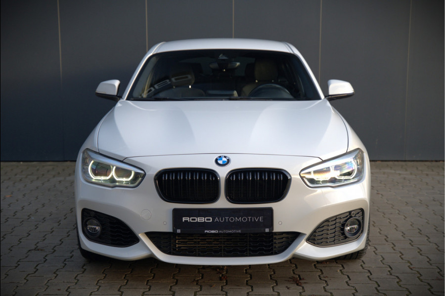 BMW 1-serie 118i Corporate Lease Executive M Sport | Automaat | Stuurverwarming | Stoelverwarming | NAP | Keyless | Cruise Control | PDC | Shadow line | Digital Dash | Navigatie Business | Led |  Dealer Onderhouden |