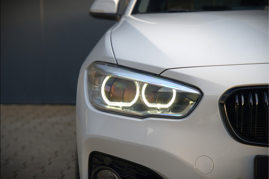 BMW 1-serie 118i Corporate Lease Executive M Sport | Automaat | Stuurverwarming | Stoelverwarming | NAP | Keyless | Cruise Control | PDC | Shadow line | Digital Dash | Navigatie Business | Led |  Dealer Onderhouden |