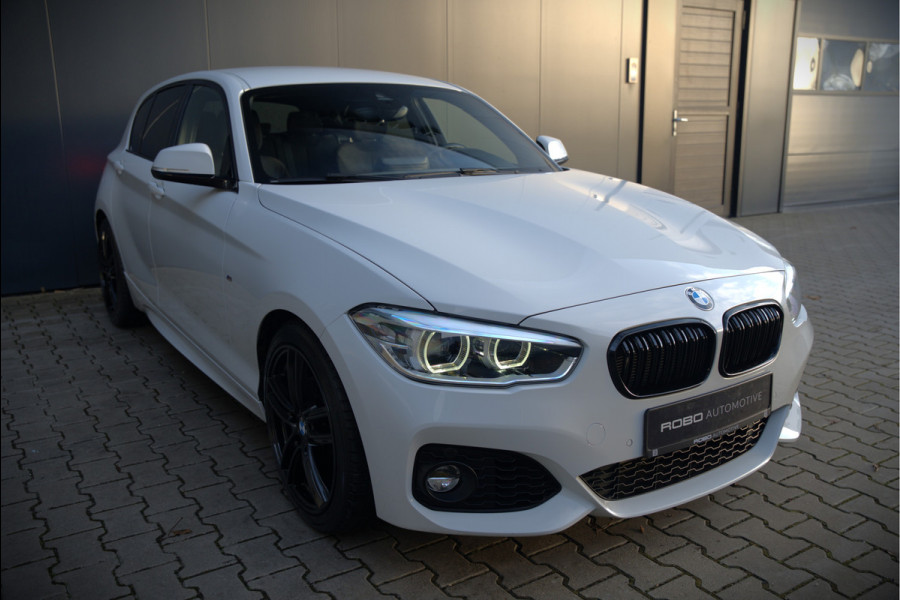 BMW 1-serie 118i Corporate Lease Executive M Sport | Automaat | Stuurverwarming | Stoelverwarming | NAP | Keyless | Cruise Control | PDC | Shadow line | Digital Dash | Navigatie Business | Led |  Dealer Onderhouden |